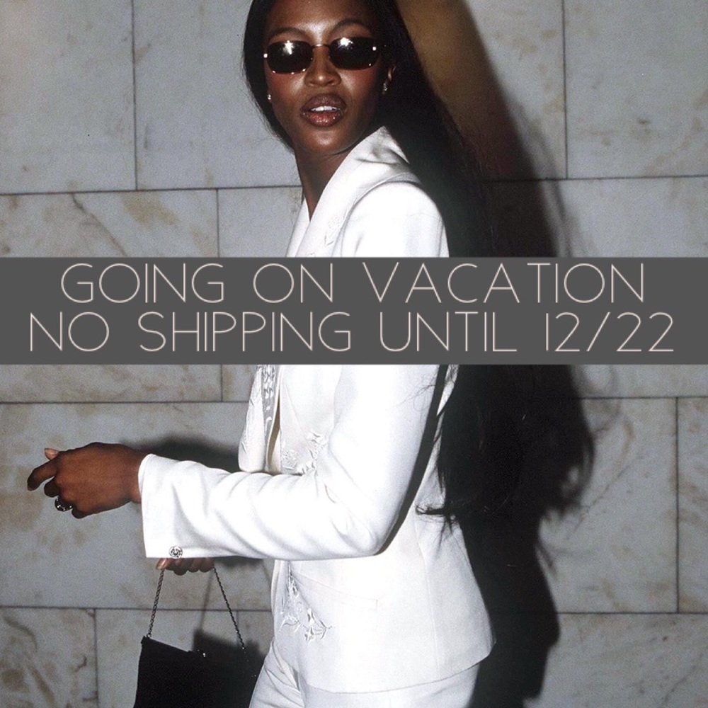 SHOP CLOSED UNTIL 12/22 🦋